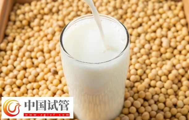 豆浆无法改善多囊卵巢 豆浆真能改善多囊卵巢?多囊食用豆浆的搭配食谱(图1)