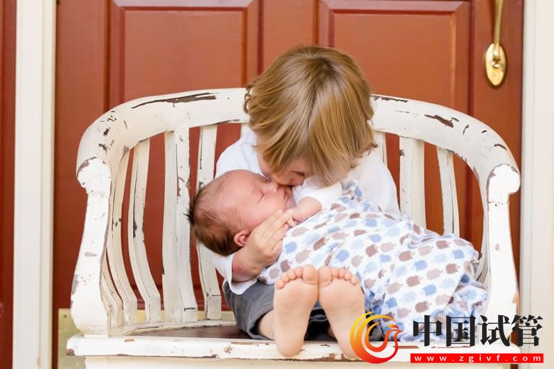 先天性幼稚子宫能怀孕吗？只要卵巢正常也能圆父母梦(图1)